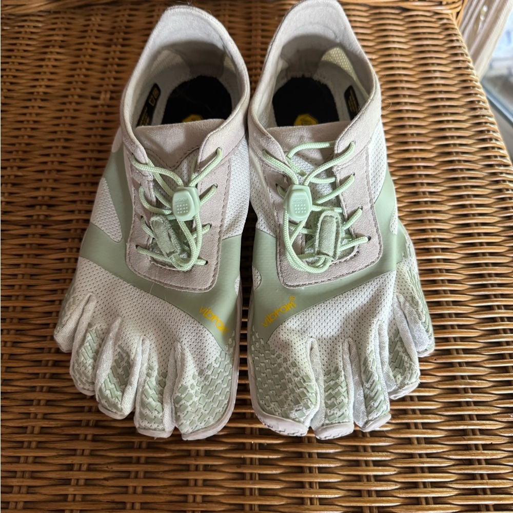 Vibram five fingers